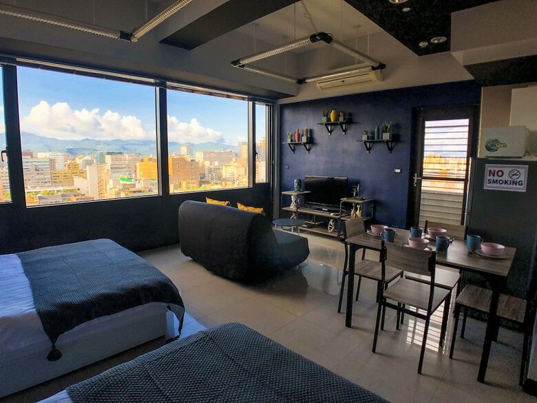 Q Square Apartment