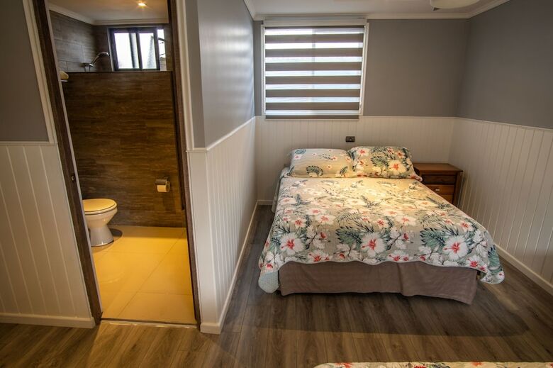 Inaki Uhi Hotel
