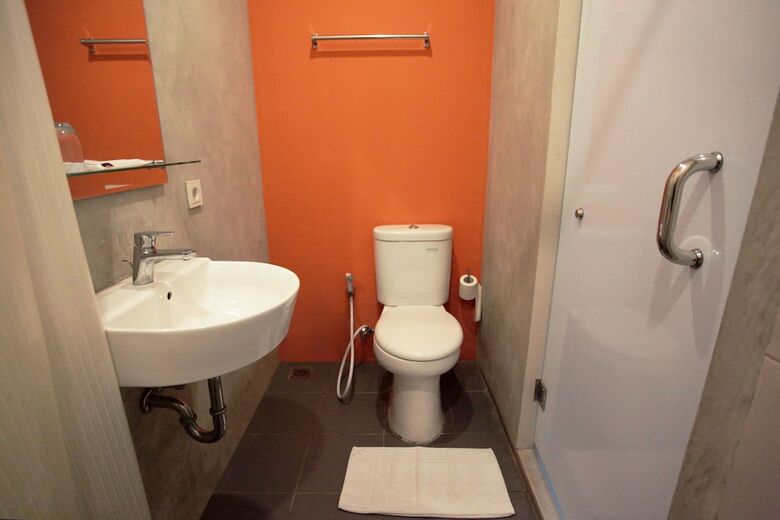 Hotel Legreen Suite Supomo