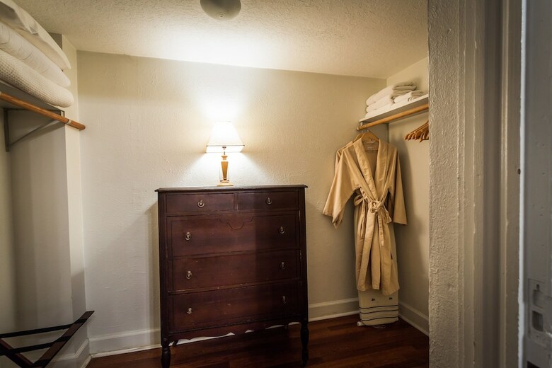 Downtown Historic Bed And Breakfast