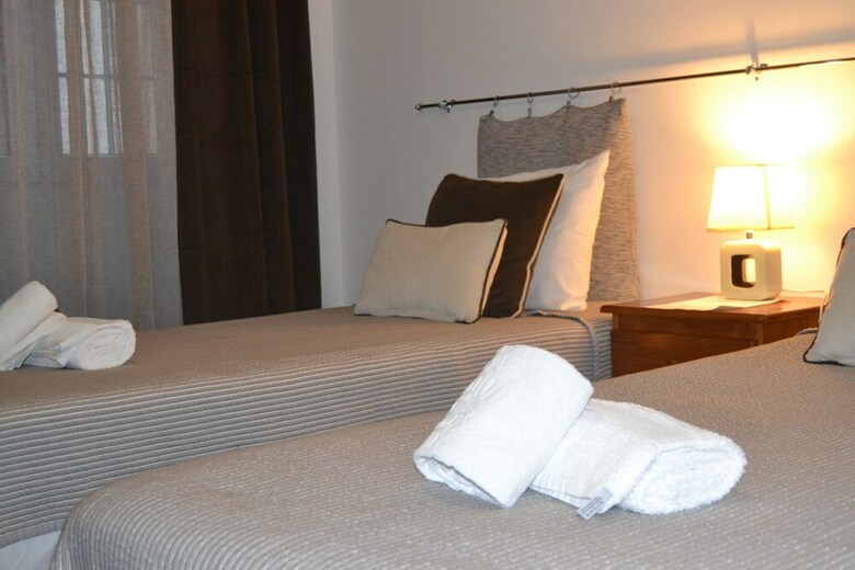 Apartamentos Casal S�o Jo�o Cottages