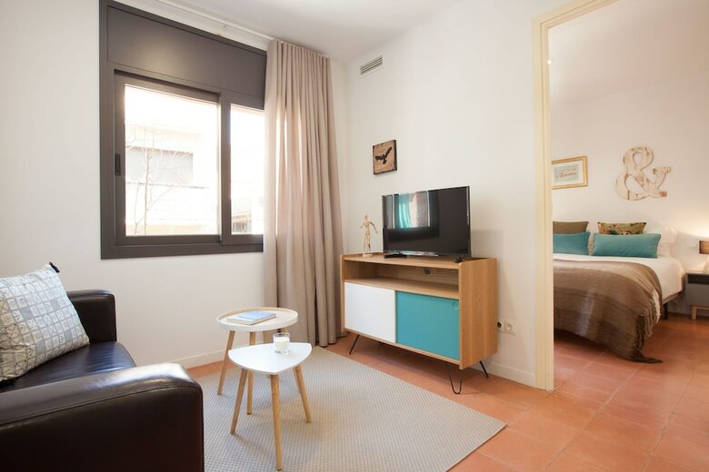 Click&flat Europa Fira Apartments