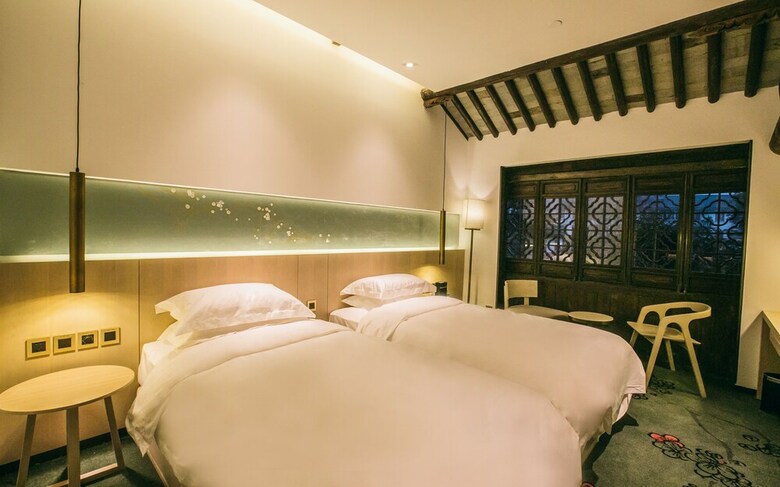 Hotel The Emperor Suzhou