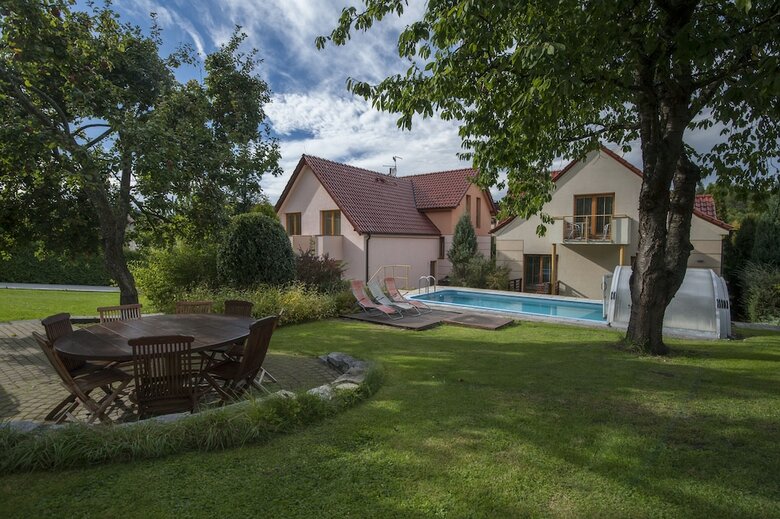 Hotel Garni Pod Skalkou