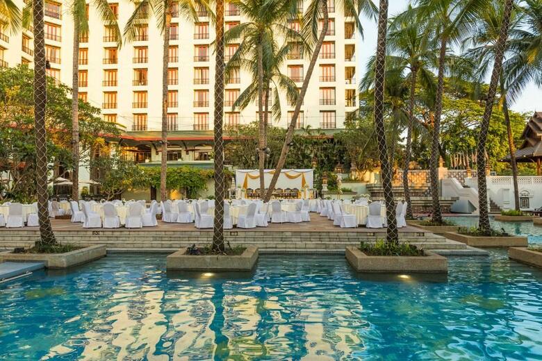 Chatrium Hotel Royal Lake Yangon
