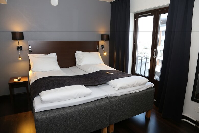 Hotel First Atlantica