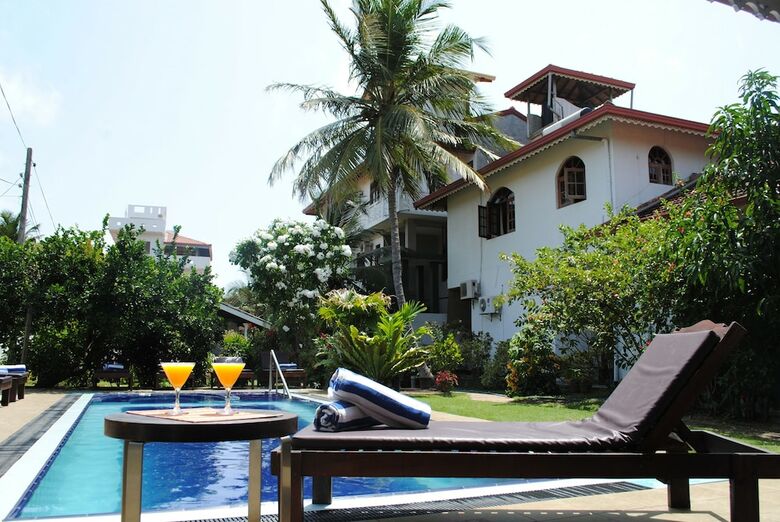 Hotel Sujeewani Villa