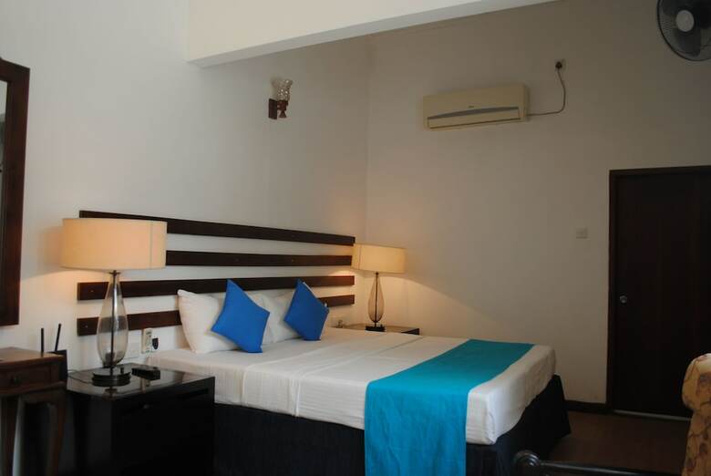 Hotel Sujeewani Villa