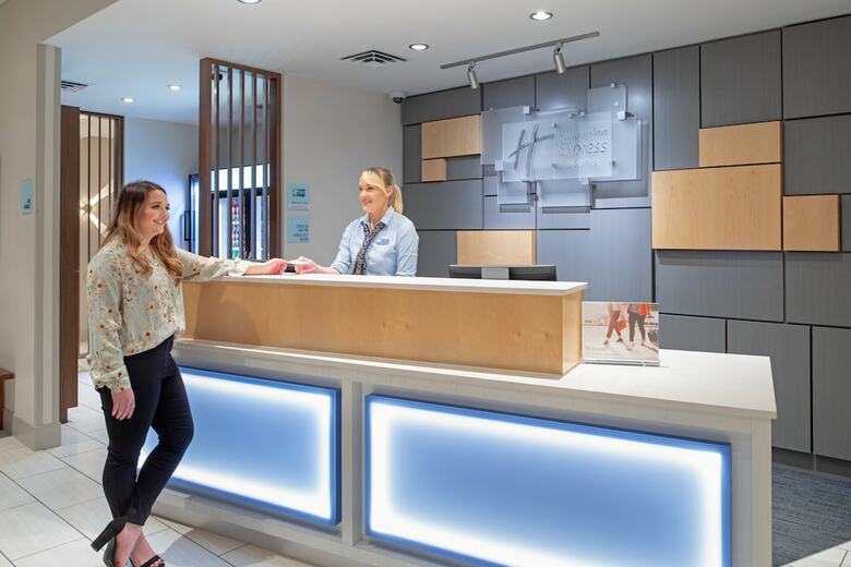 Hotel Holiday Inn Express & Suites Sterling