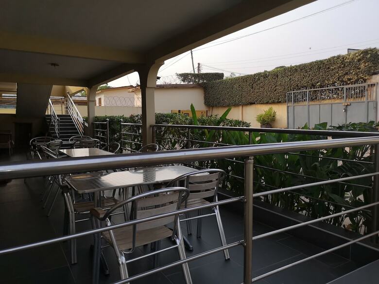 Hotel The Golden Apple Guest House