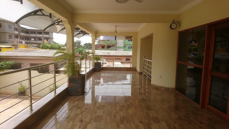 Hotel The Golden Apple Guest House