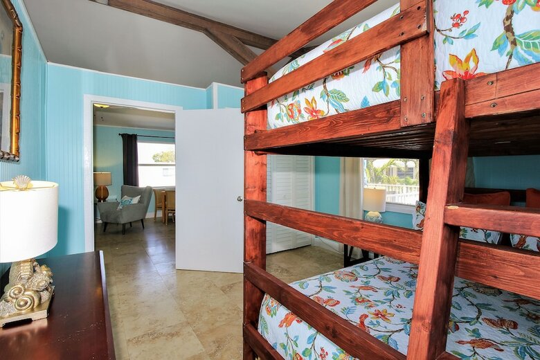 Hotel Sea Steps Suites