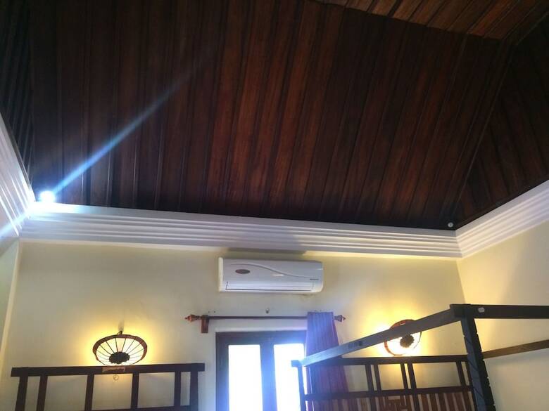 Hotel Chaluenxay Villa