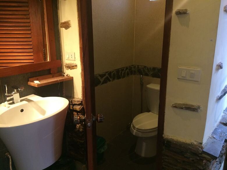 Hotel Chaluenxay Villa