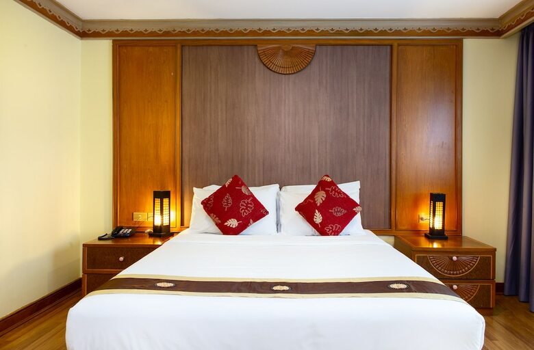 Hotel Town In Town Garden Resort