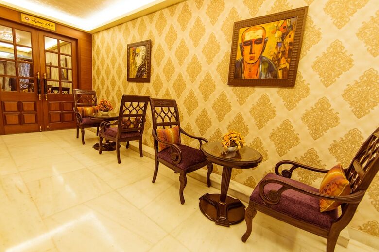 Hotel Clark International
