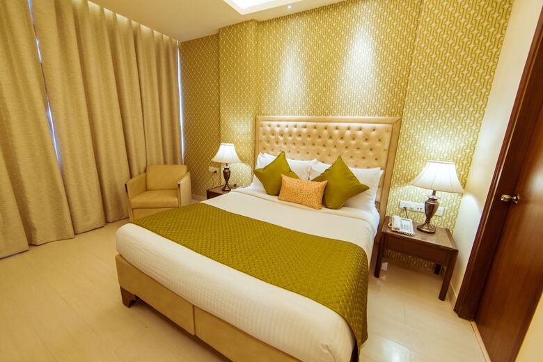 Hotel Clark International