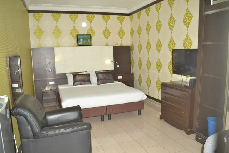 Chida Hotel International