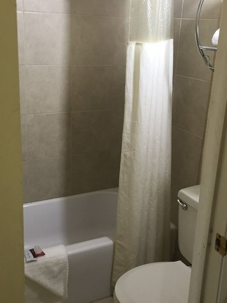 Hotel Farmington Inn