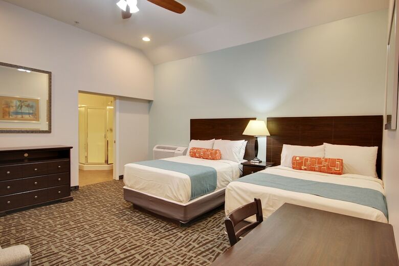 Hotel Monte Carlo Boardwalk / Oceanfront Ocean City