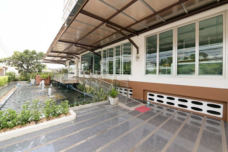 Aparthotel Oyo 364 Winner Sriracha Serviced Apartment