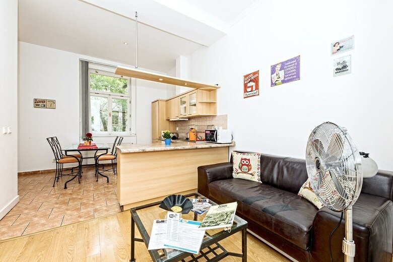 Chill Hill Apartments