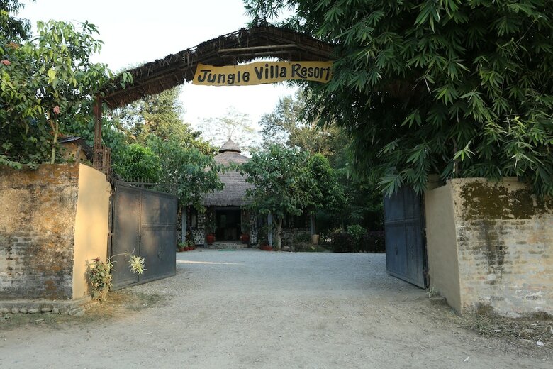 Jungle Villa Resort