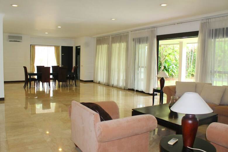 Siaga Raya 3 Villas