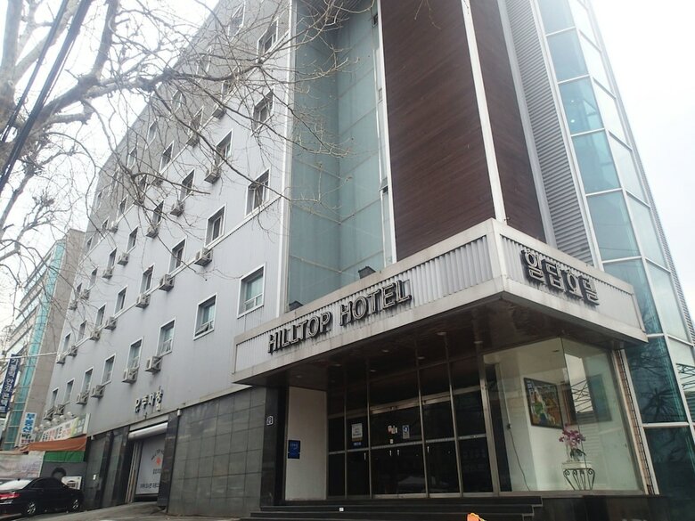 Hilltop Hotel