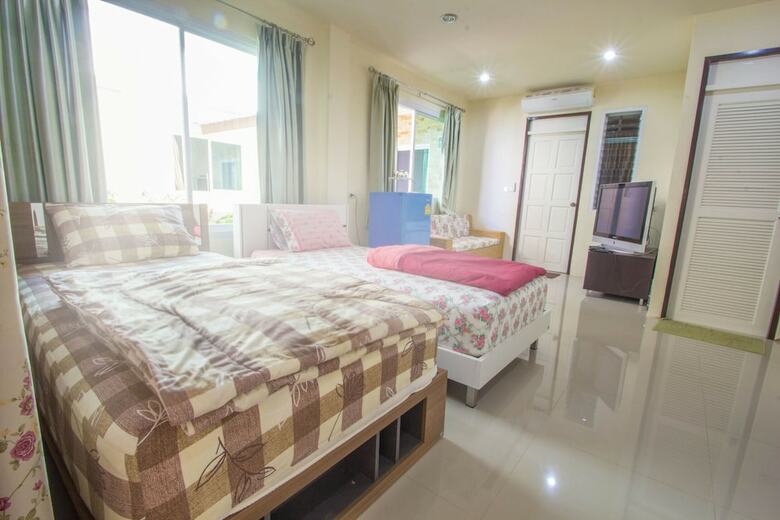 Hostal Nu Phuket Airport Residence
