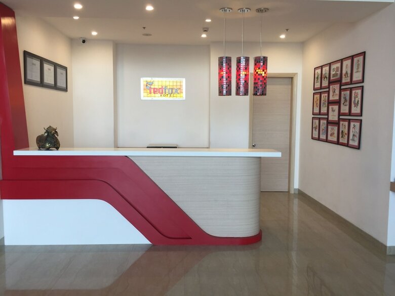 Red Fox Hotel Sec 60 Gurugram