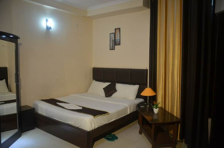 Hotel Corbett Hill Resorts  By Opensky, Lansdowne