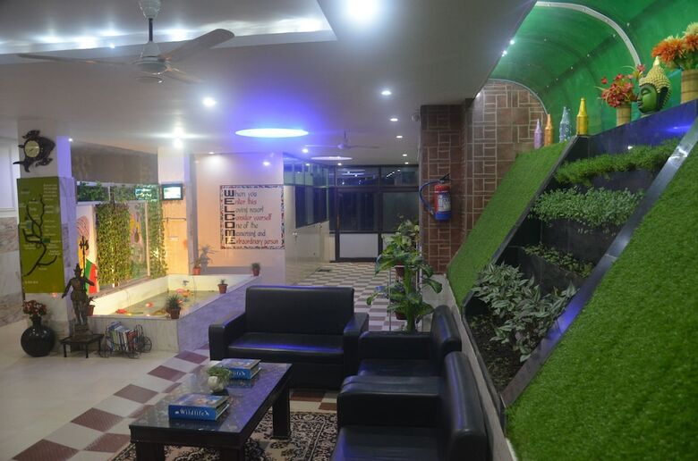 Hotel Corbett Hill Resorts  By Opensky, Lansdowne