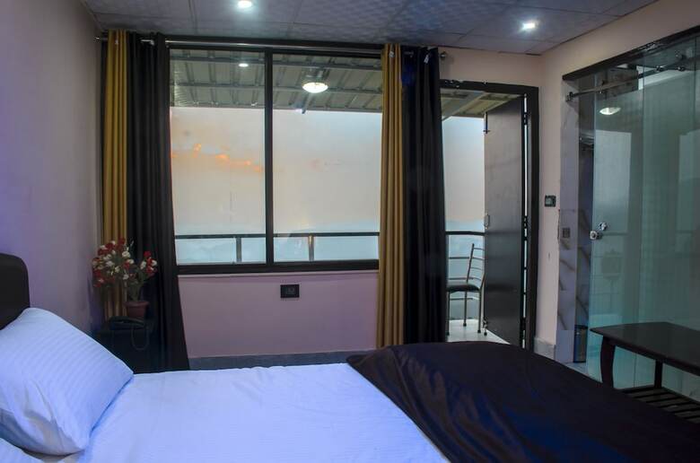 Hotel Corbett Hill Resorts  By Opensky, Lansdowne