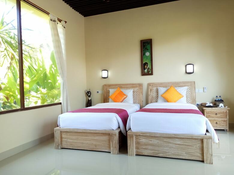 Hotel Oyo 2667 Aron Guest House