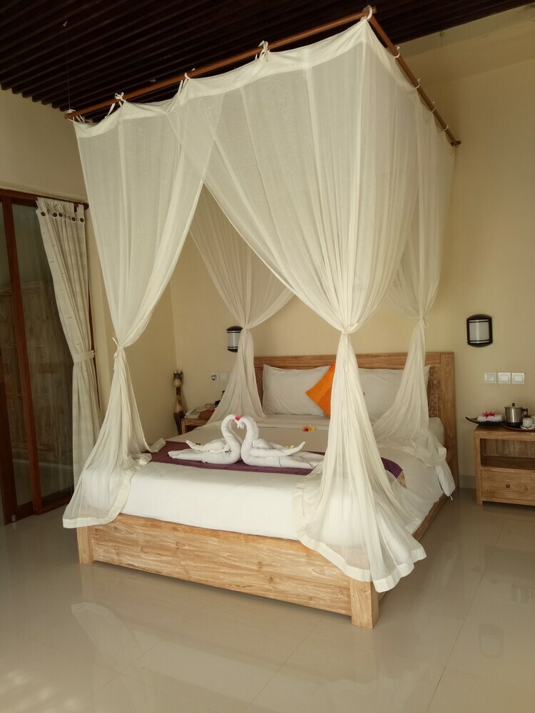 Hotel Oyo 2667 Aron Guest House