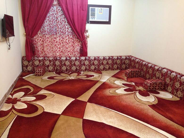 Al Eairy Furnished Apartments Tabuk 2