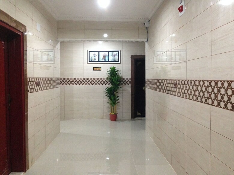 Al Eairy Furnished Apartments Tabuk 2