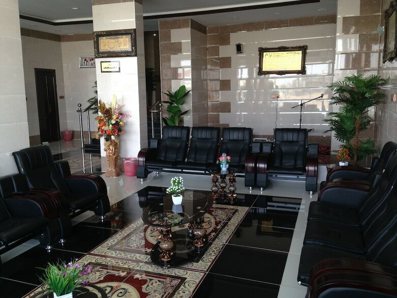 Al Eairy Furnished Apartments Tabuk 2