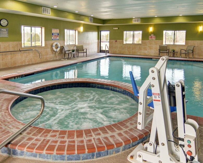 Hotel Comfort Suites Lindale - Tyler North