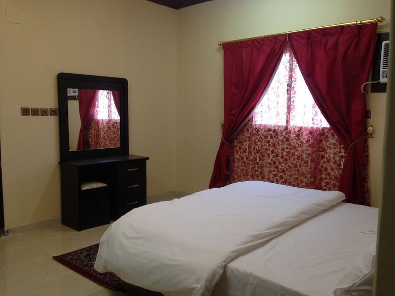 Al Eairy Furnished Apartments Tabuk 6