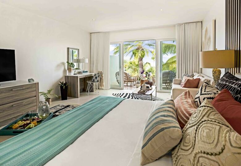 Hotel Hodges Bay Resort And Spa