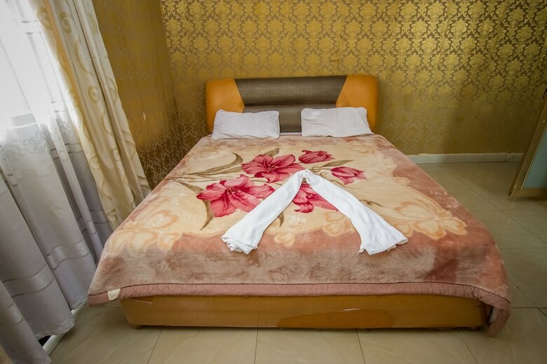 Platinum Royal Hotel