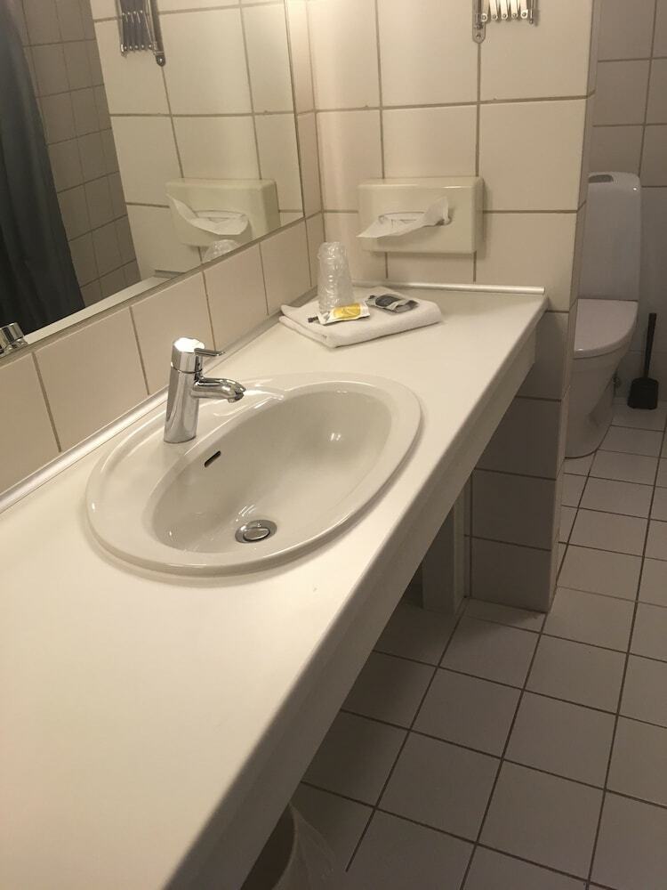 Montra Skaga Hotel