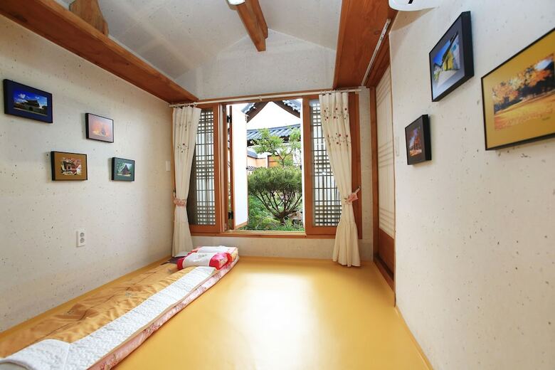 Hotel Saekdongjeogori Guesthouse