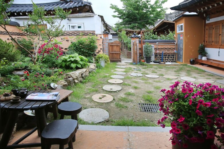 Hotel Saekdongjeogori Guesthouse