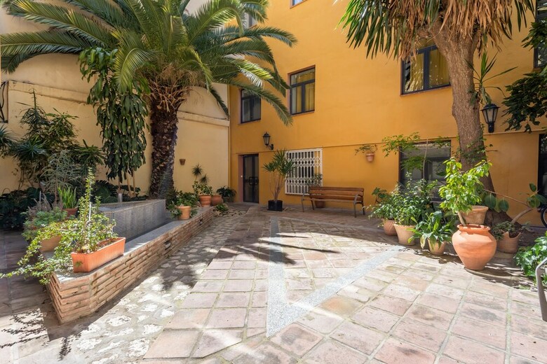 Apartamentos Iloftmalaga City Center