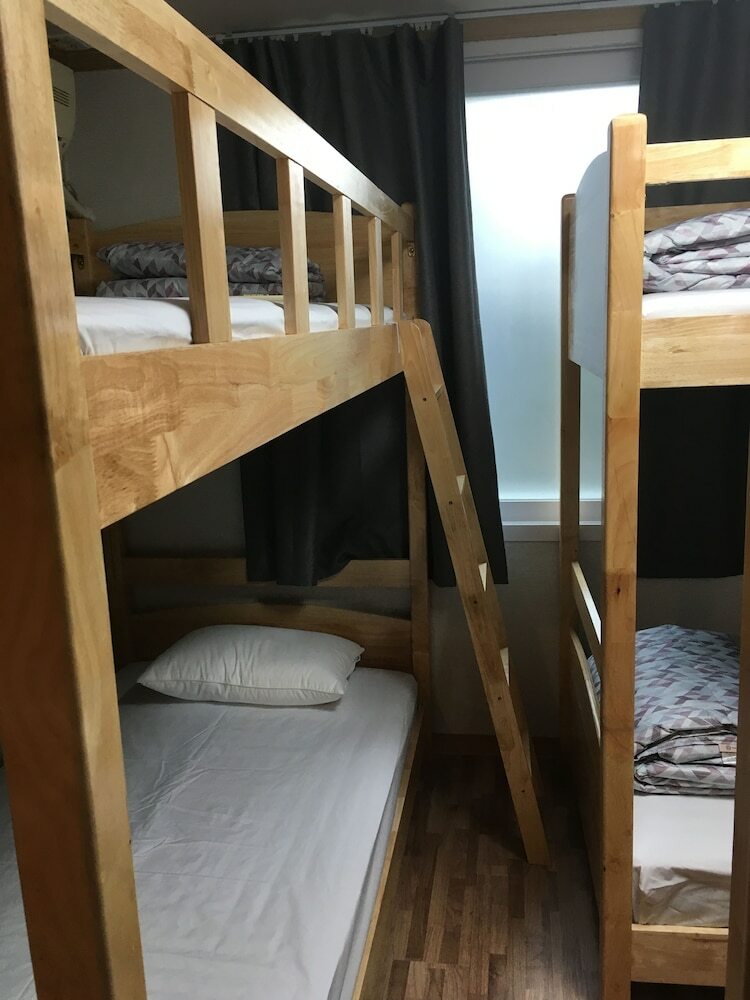Hostal Guesthouse Ryuga - Hostel