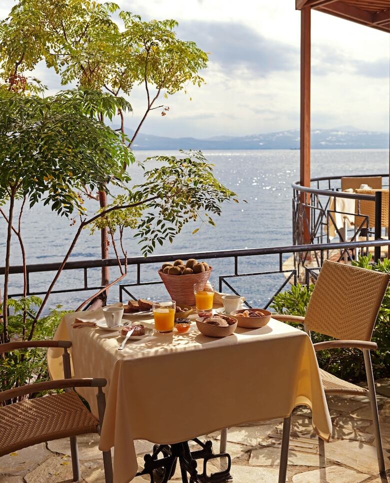 Hotel Ramada By Wyndham Loutraki Poseidon Resort