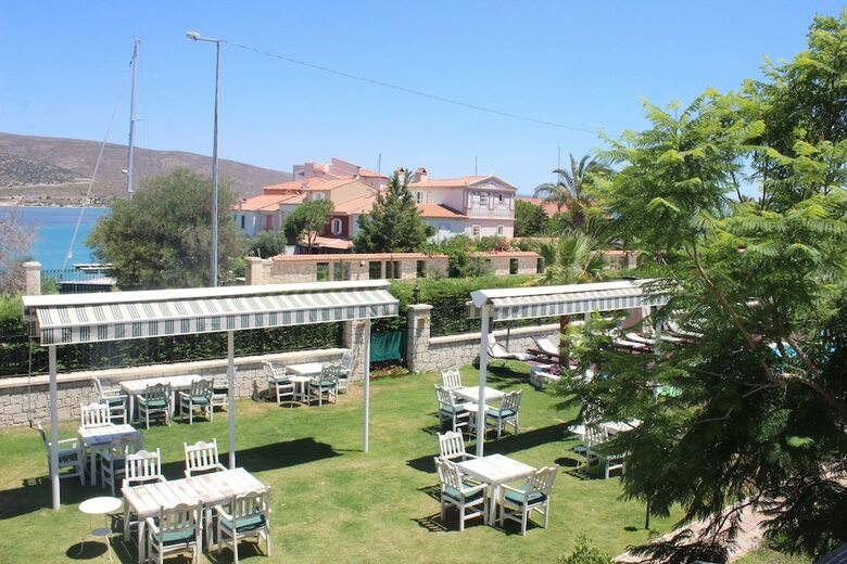 Hotel Alacati Marina Palace Otel